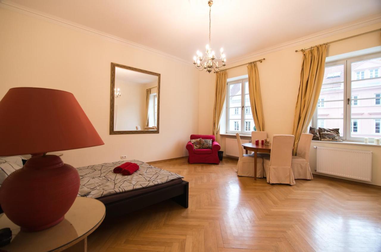 Apartment Charme De Warschau